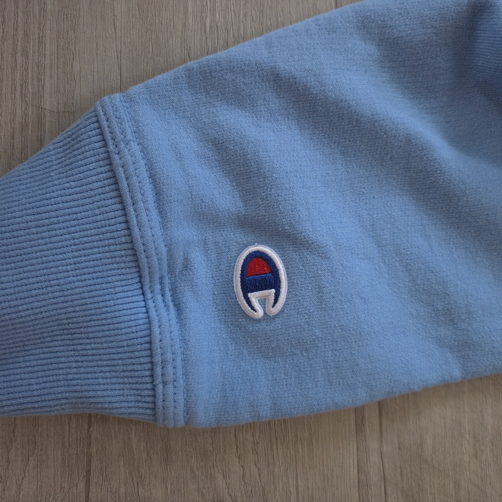Champion Men's Light Blue Crew Neck Sweatshirt - Picture 2 of 8